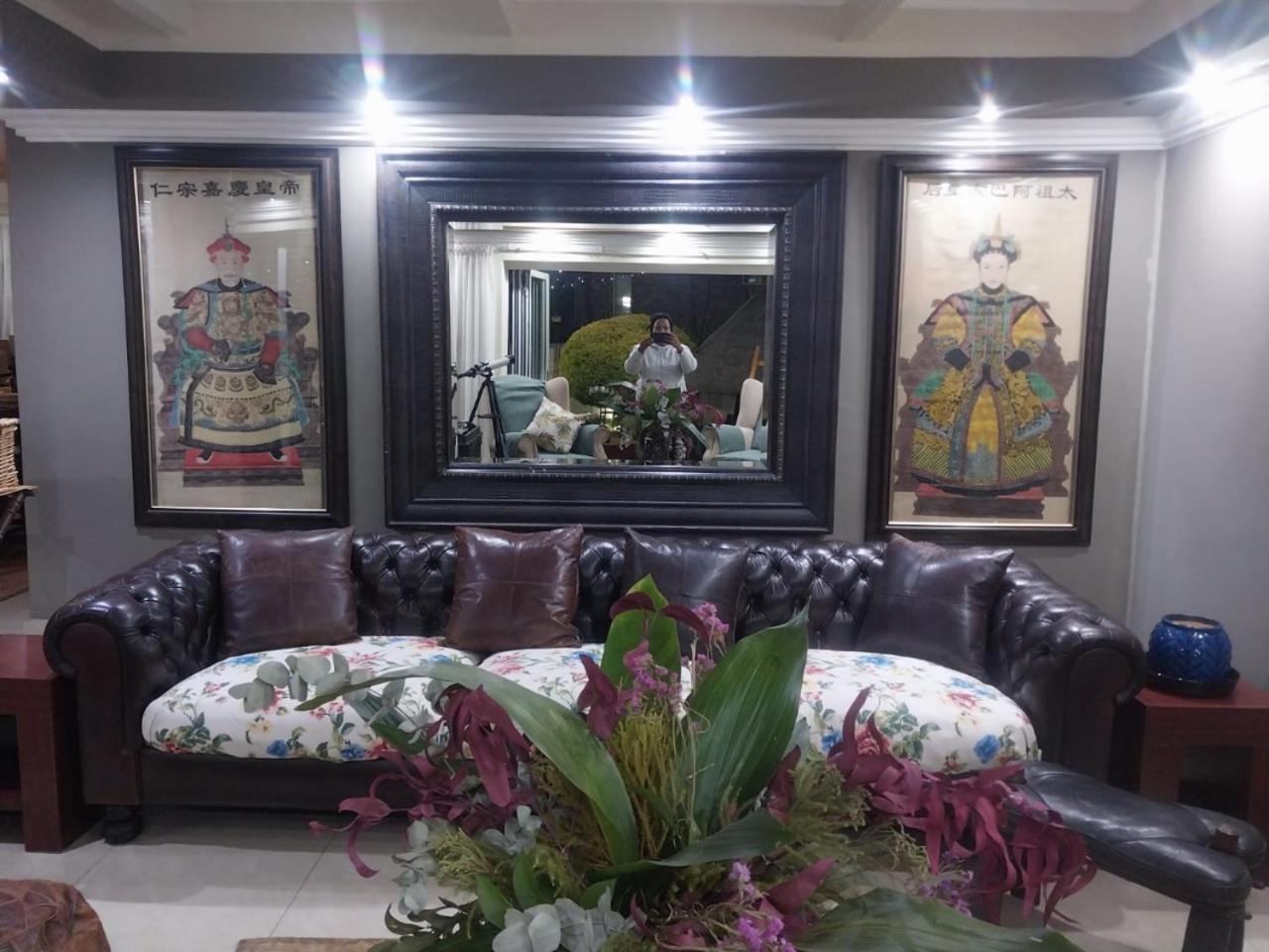 The Elephant Room At Frederick'S Place بريتوريا المظهر الخارجي الصورة